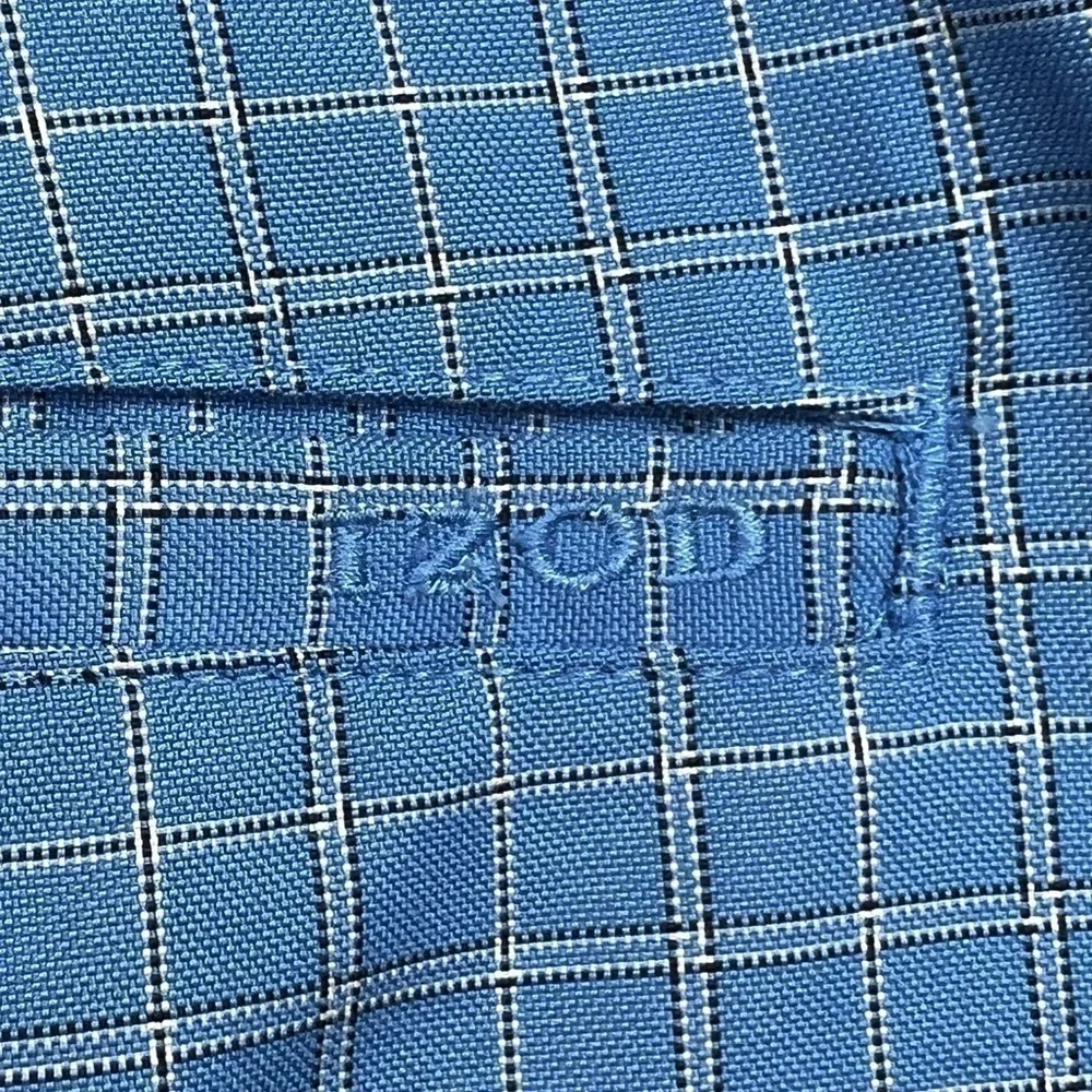 Izod Golf Blue Plaid Chino Shorts - Size 36